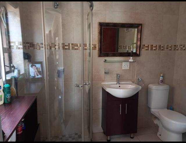 1 BEDROOM PROPERTY TO RENT IN BRYANSTON